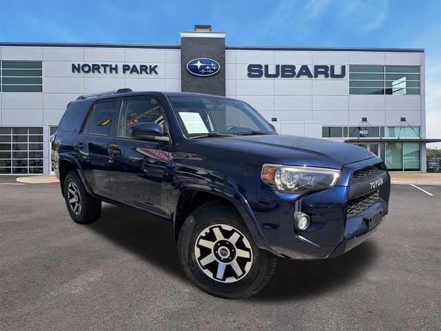 2016 Toyota 4Runner SR5 RWD photo
