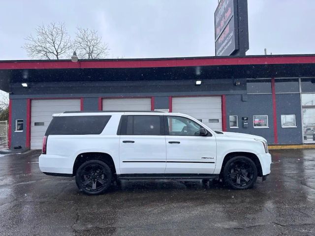 2017 GMC Yukon XL Denali 4WD photo