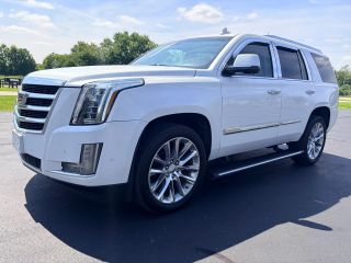 2017 Cadillac Escalade Premium Luxury 4WD photo