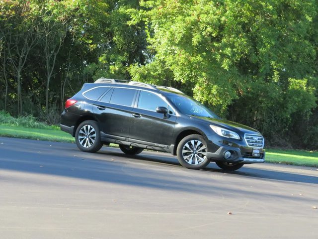 2017 Subaru Outback Limited AWD photo