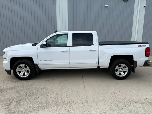 2017 Chevrolet Silverado 1500 LT 4WD photo