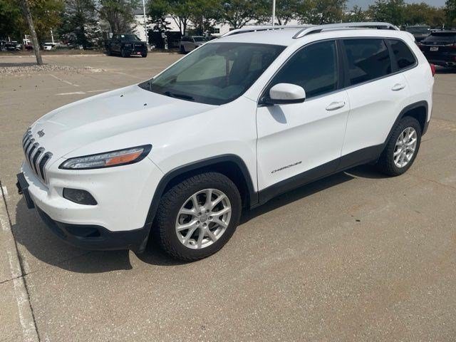 2017 Jeep Cherokee Latitude FWD photo