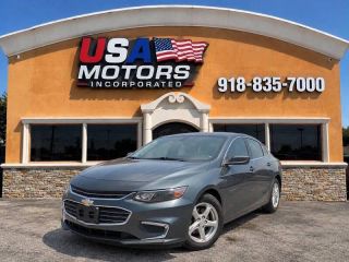 2017 Chevrolet Malibu LS FWD photo
