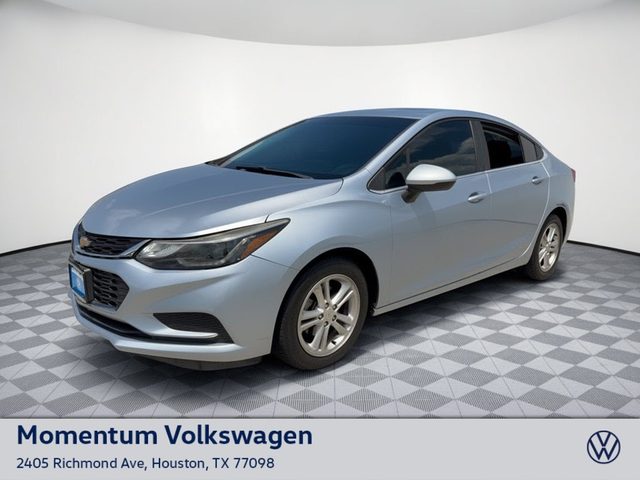 2017 Chevrolet Cruze LT FWD photo