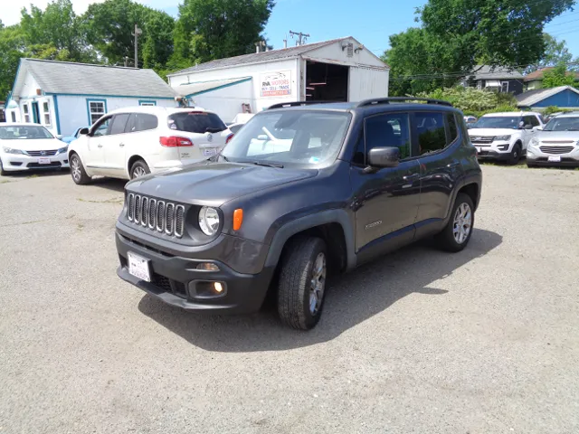 2017 Jeep Renegade Latitude 4WD photo
