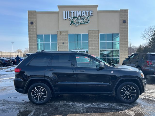 2017 Jeep Grand Cherokee Trailhawk 4WD photo