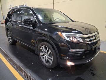 2016 Honda Pilot Touring AWD photo
