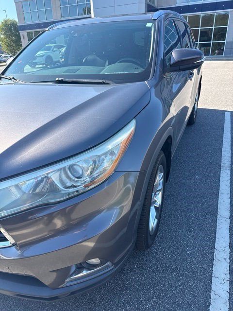 2016 Toyota Highlander Limited Platinum AWD photo