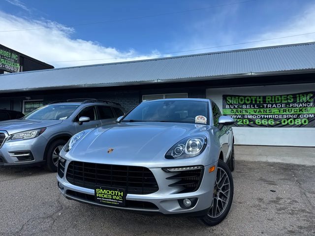 2017 Porsche Macan S AWD photo