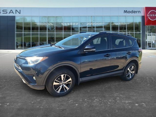 2017 Toyota RAV4 XLE FWD photo