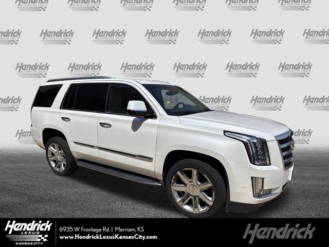 2017 Cadillac Escalade Luxury 4WD photo