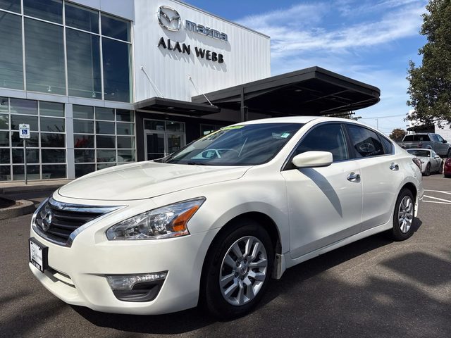 2015 Nissan Altima 2.5 S FWD photo