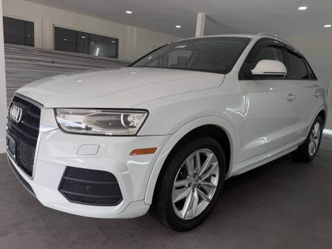 2017 Audi Q3 Premium AWD photo