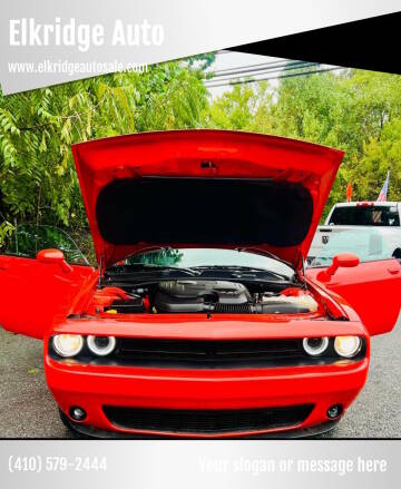 2017 Dodge Challenger SXT Plus RWD photo
