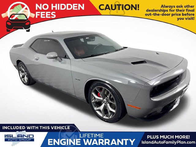 2017 Dodge Challenger R/T Plus RWD photo