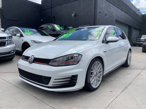 2017 Volkswagen Golf GTI S FWD photo
