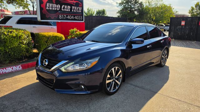 2017 Nissan Altima 2.5 SR FWD photo