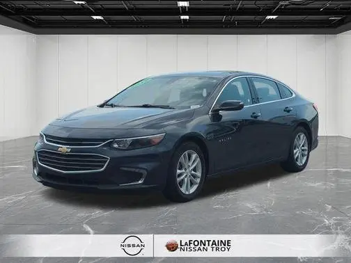 2017 Chevrolet Malibu LT FWD photo