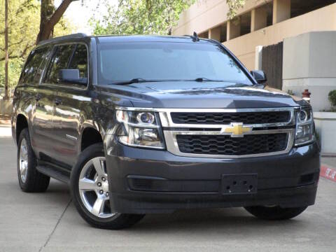 2017 Chevrolet Suburban LS RWD photo
