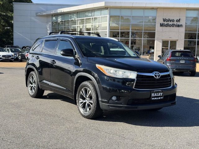 2016 Toyota Highlander XLE AWD photo