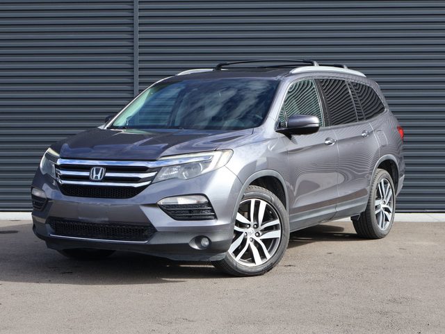 2016 Honda Pilot Touring AWD photo