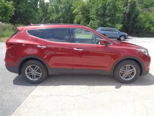2017 Hyundai Santa Fe Sport 2.4L AWD photo