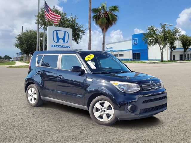 2017 Kia Soul Base FWD photo
