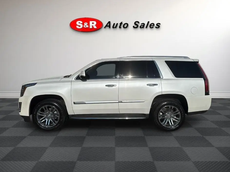 2017 Cadillac Escalade  RWD photo