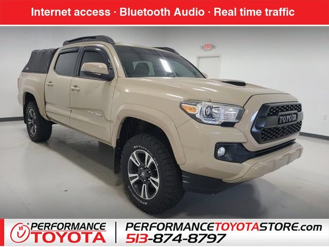 2017 Toyota Tacoma TRD Sport 4WD photo