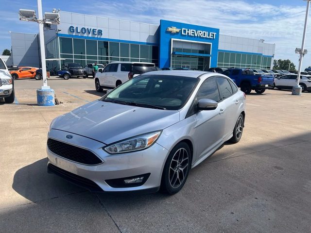 2016 Ford Focus SE FWD photo