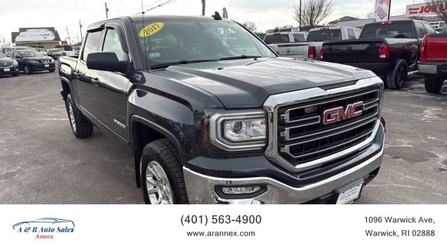 2017 GMC Sierra 1500 SLE 4WD photo