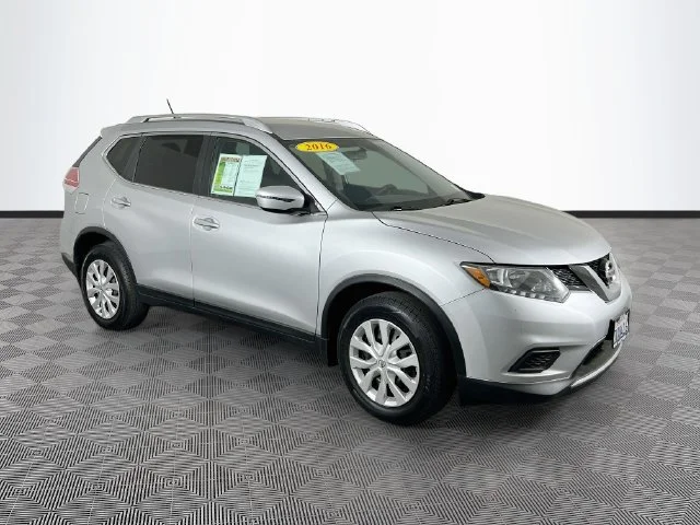 2016 Nissan Rogue S FWD photo
