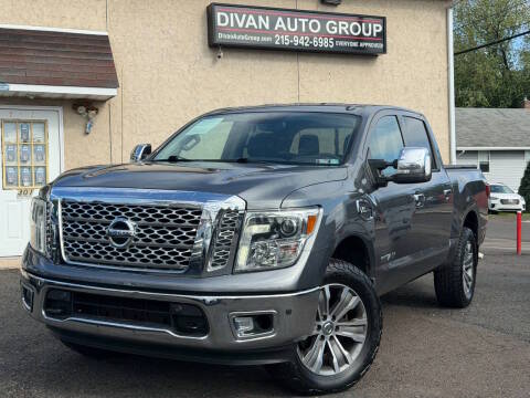 2017 Nissan Titan SL 4WD photo