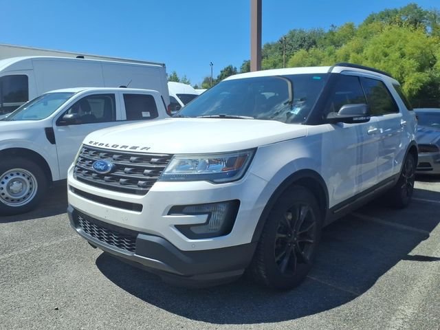 2017 Ford Explorer XLT FWD photo