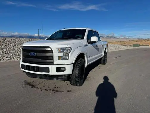 2017 Ford F-150 LARIAT 4WD photo