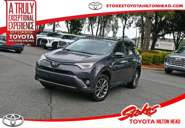 2017 Toyota RAV4 Platinum FWD photo