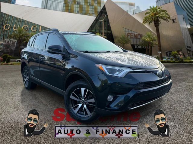 2017 Toyota RAV4 XLE FWD photo