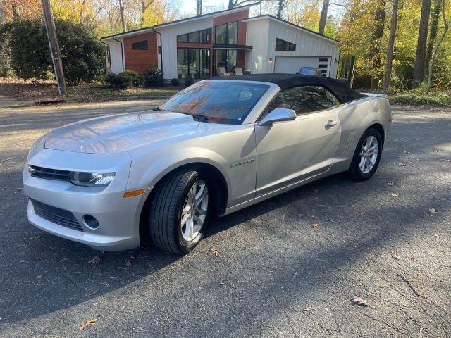 2015 Chevrolet Camaro LT RWD photo