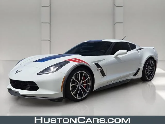 2017 Chevrolet Corvette Grand Sport 2LT RWD photo