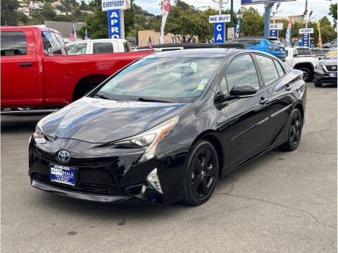 2017 Toyota Prius Four Touring FWD photo
