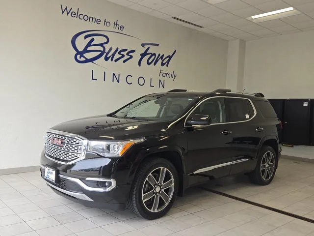 2017 GMC Acadia Denali FWD photo