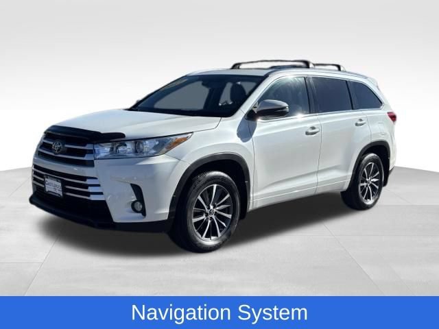 2017 Toyota Highlander XLE AWD photo