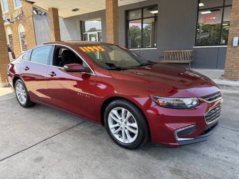 2017 Chevrolet Malibu LT FWD photo