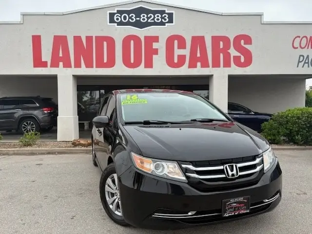 2016 Honda Odyssey SE FWD photo
