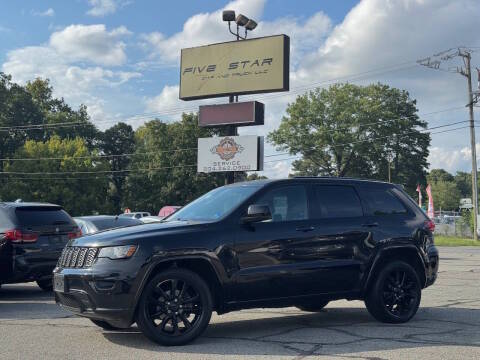 2017 Jeep Grand Cherokee Altitude 4WD photo