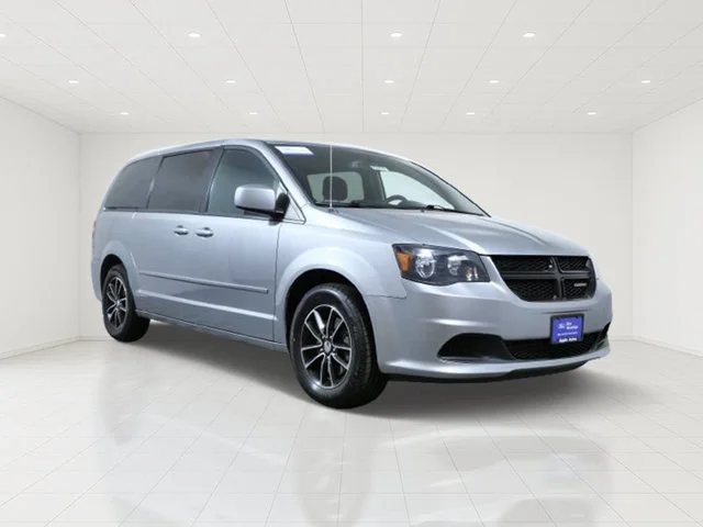 2017 Dodge Grand Caravan SE Plus FWD photo