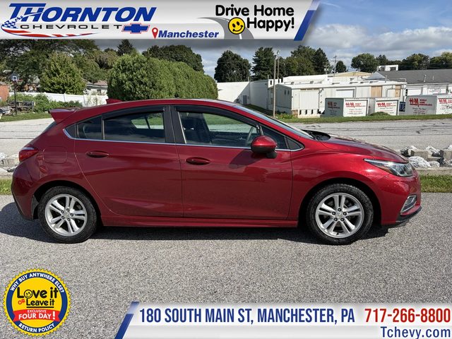 2017 Chevrolet Cruze LT FWD photo