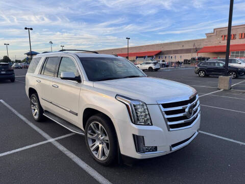 2015 Cadillac Escalade Luxury 4WD photo