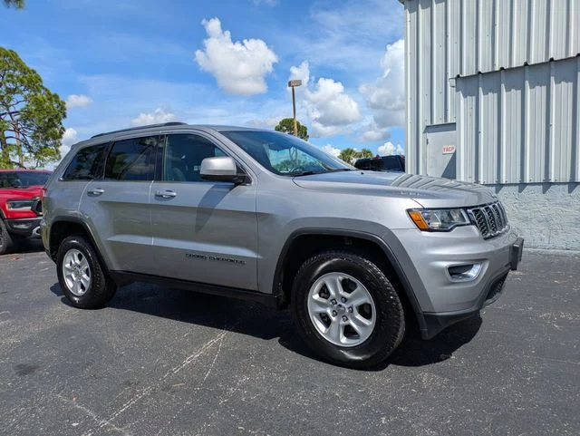 2017 Jeep Grand Cherokee Laredo 4WD photo