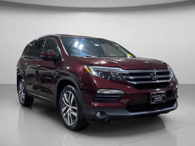 2017 Honda Pilot Elite AWD photo